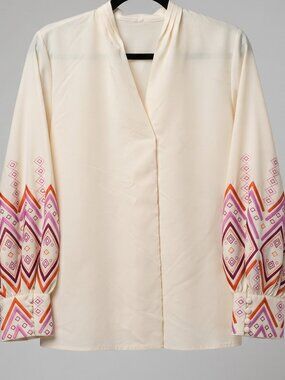 Chico's Ivory Embroidered Sleeve Blouse Size M V-Neck Modal Stretch Top